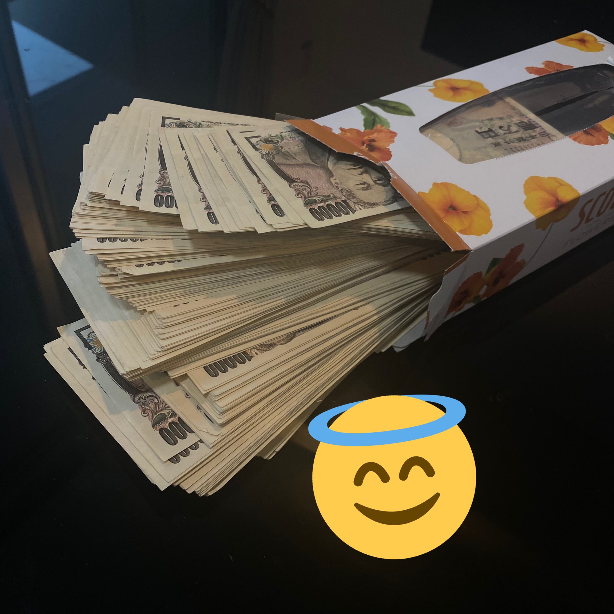 しぴたん アルフォート入んなくなって とりあえず入れてたティッシュ箱貯金数えてみる T Co H8jotkoaz2 Twitter