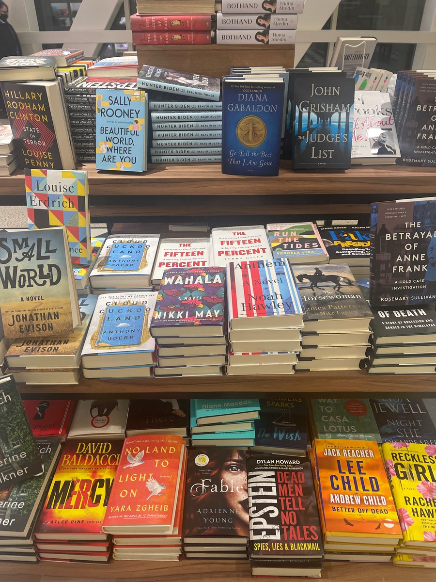 ochocinco's tweet photo. Wish i knew how to read 📚 https://t.co/rlRqLQiAnb