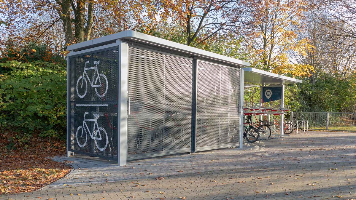 Nachhaltige Mobilität kann so einfach sein – und damit das Umsteigen von Fahrrad auf den Bus noch leichter fällt, gibt es nun die erste Mobilitätsstation in Plön am ZOB in Wankendorf! Mehr Infos zu Mobilitätsstationen  findet Ihr übrigens hier: kielregion.de/mobilitaet/
