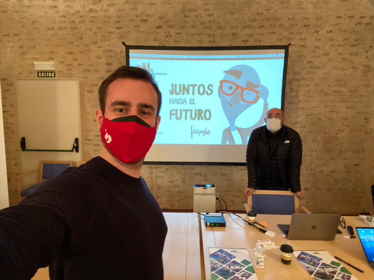 thinkandaction's tweet photo. Hoy en Alaquàs (#Valencia) #conferencia ➕ #workshop para profesionales de @CTLsanidad.
JUNTOS HACIA EL FUTURO!!!!
Vamossssss 🙌
@fb_think @iMarioJR 😉👈
#ThinkAndAction #ManagementLAB #ExperienciasFUN #ComunidadXplorers #Innovación #Equipo #FUTURO https://t.co/4bLcpBSGhn