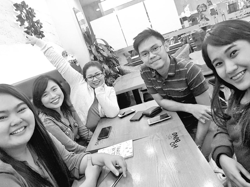 badumdabz's tweet photo. I miss you Ate Aia... bigla kita naalala ngayon... maybe because Feb na ulit... we miss your smile and warmth... love you https://t.co/kz6kRd7BiE
