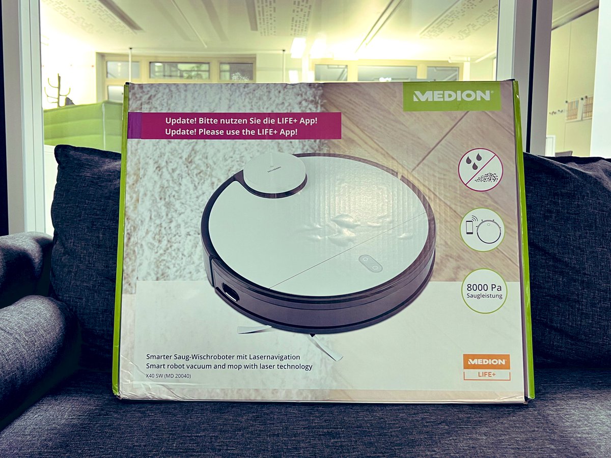 AxelTelzerow's tweet photo. Heute auf der #Testcouch:
Der neue Saugwischroboter von #Medion, der MD20040 oder X40 SW mit Lasernavigation. https://t.co/lh8BUSlI8w