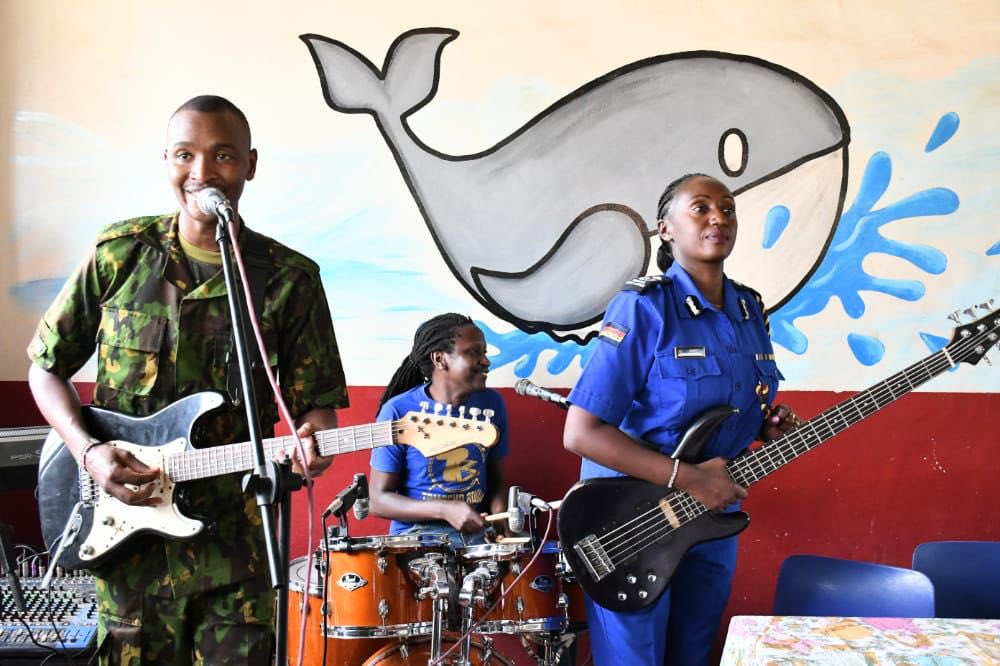 SamSamido's tweet photo. I had a fun filled day yesterday as i joined My collegues from nakuru county led by Nakuru county commander madam Beatrice Kiraguri in an early valentines party with pupils From Gilgil special school.
#Godislove.
#mutualtrust
#partnershipforsecurity https://t.co/AUwCou5MZz