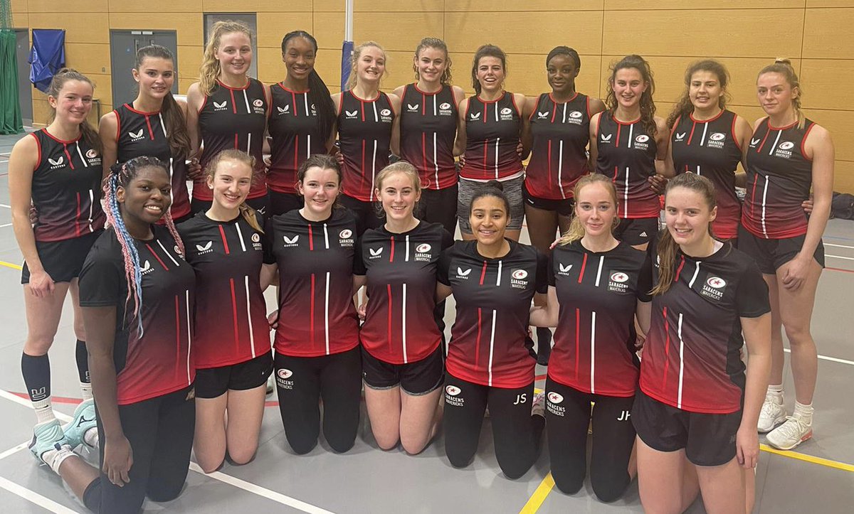 Our Under 19s looking great in their Castore vests / tops. Looking smart. Feeling smart. Training smart. Thank you Castore #U19 #TrainingKit #BeAMaverick ❤️🖤