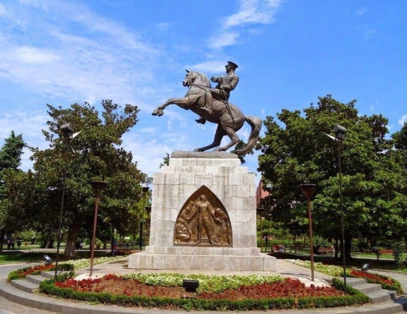 03 Şubat 2022 gecesi Anıt Parkta bulunan ve Samsun’un Onursal Simgesi olmakla kalmayıp, ülkemiz için de önemli bir kültürel miras olan ATATÜRK ONUR ANITI’na yapılan çirkin saldırıyı şiddetle kınıyoruz.
samsunmimar.org/haberdetay.php…

#OnurAnıtı