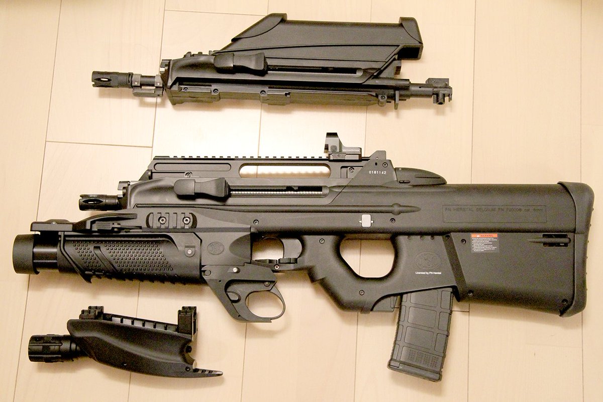 god8456's tweet photo. やっとG&amp;G F2000のモジュラーシステム計画を完成した... / Finally finished my G&amp;G F2000 weapon system project. It cost a lot of miracle to accomplish the whole project, but it's here.

#エアガン
#Airsoft
#G&amp;G
#VFC
#EGLM
#F2000 https://t.co/4WTKlwJfiI