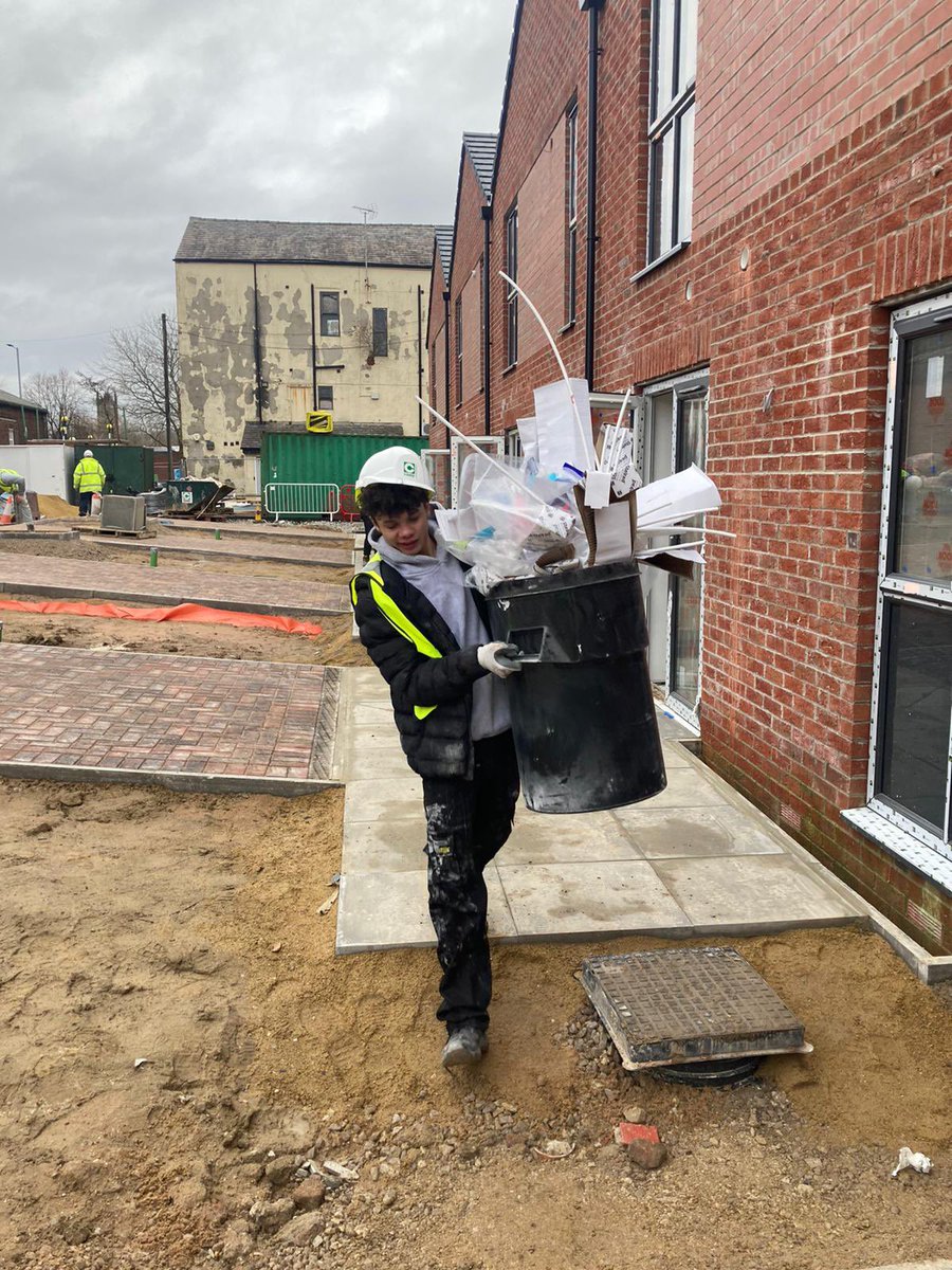 Works4U Specialist College tweet media