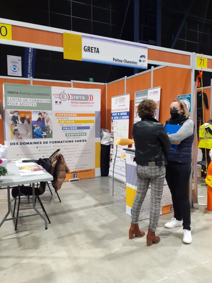 LeGretaPC's tweet photo. 👍 Écoute, conseil vers votre prochaine #formation professionnelle au #Greta de @acpoitiers. Stand F70 espace Formation Continue📍 #FOFE - Salon des Métiers, de la Formation et de l'Orientation en Charente. Ouvert à tous et gratuit. Toutes nos formations : https://t.co/EYB8ZHZiC0 https://t.co/C9Iq4x49Tx