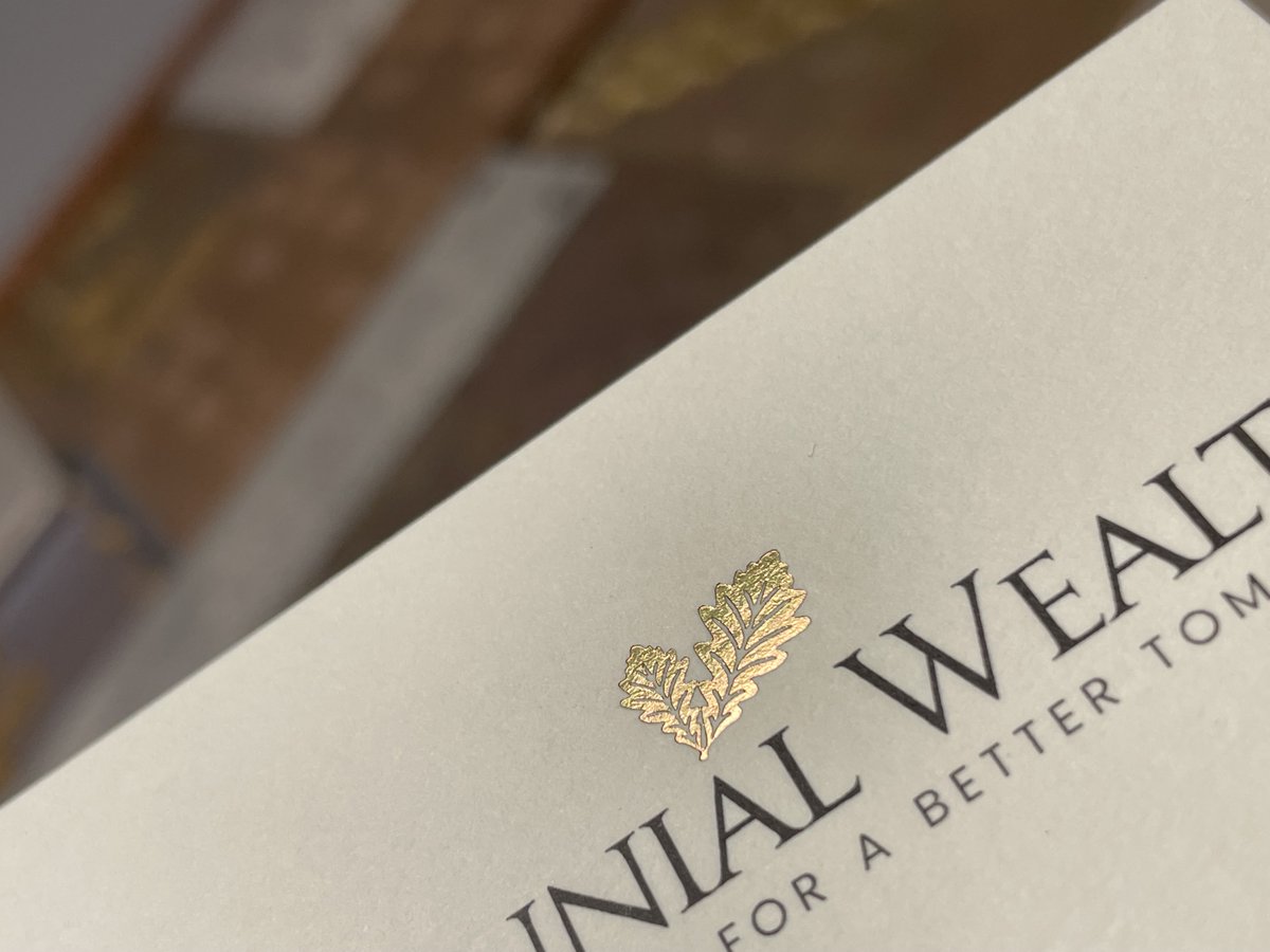 Dayfold's tweet image. #dayfoldfoilingfriday #dayfoldbusinesscards
Today we're highlighting a Business Card on Foiling Friday
Paper: Colorplan Natural White 270gsm @GFSmithpapers 
Foil: Monaco Gold 6024 @Foilco
Finish: Foiled/duplexed to make a 540gsm card
#duplexed #digitalprint #metallicfoil #dayfold