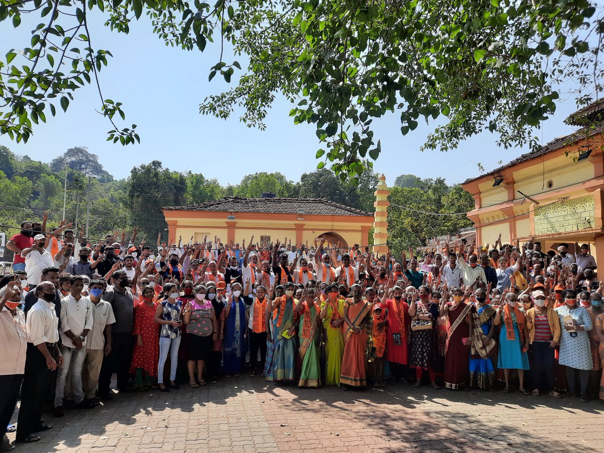 SudinDhavalikar's tweet photo. Campaigned for MG Candidate Jit Arolkar in Mandrem Constituency. Mandrem is voting for a change! Mandrem is voting for Jit Arolkar!
@JitArolkar #Roar4MGP #MGParty #Election2022 #MGPGoa #MGP https://t.co/idkDsvZdIo