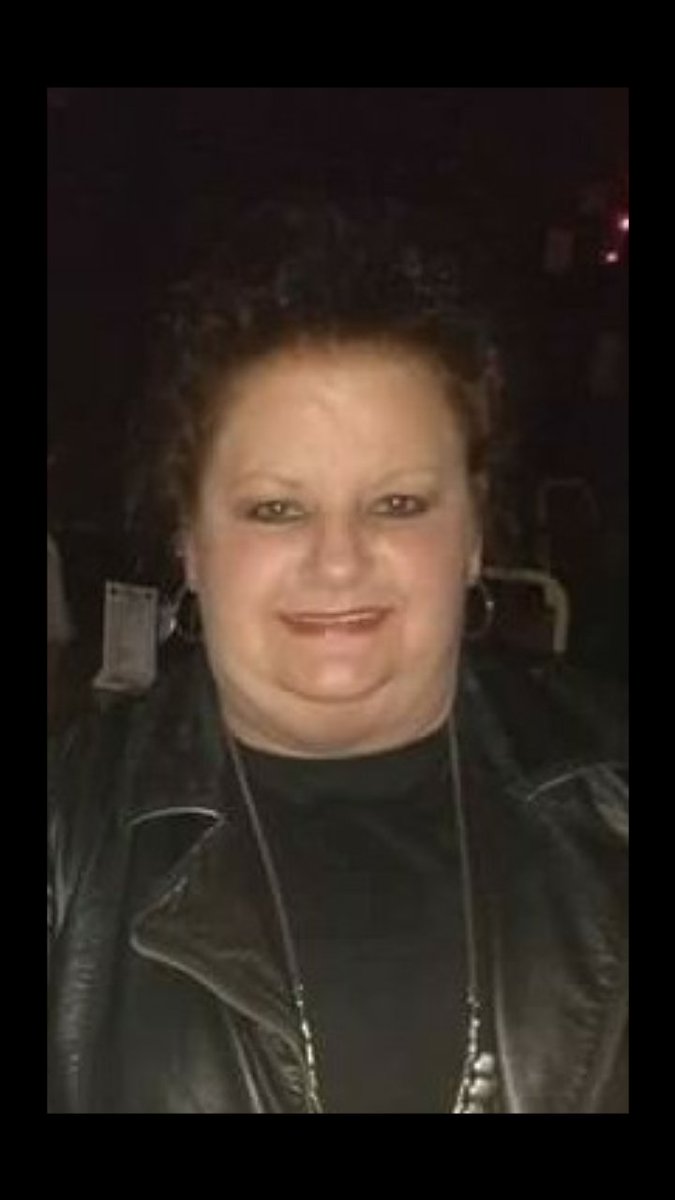 shabblack's tweet photo. Today makes 2yrs since my mom passed away. I've always heard in time your broken heart will heal but, I don't think that's true bc even after 2yrs my heart is still breaking & I still find myself grieving
1/26/56
2/4/2020
#BrokenHeartπ
#IFeelEmpty π’ https://t.co/RqsAMonZ06