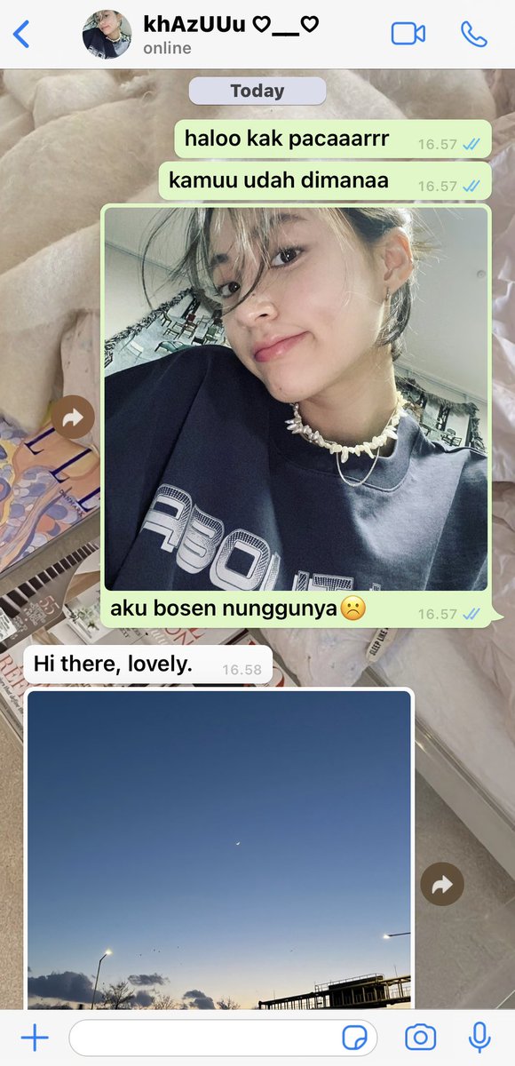 aleasdraft's tweet image. K loves M moore.
— Khazu Marie universe

a lee jeno onetweet au,
by aleasdraft.