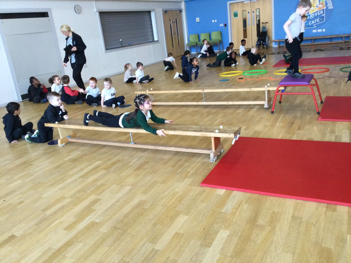 PERiverView1's tweet image. Well done to both Reception classes performing some amazing work in Gymnastics this morning. Children have used their imagination to travel and jump in a range of ways like animals using different apparatus. You are all superstars ⭐️