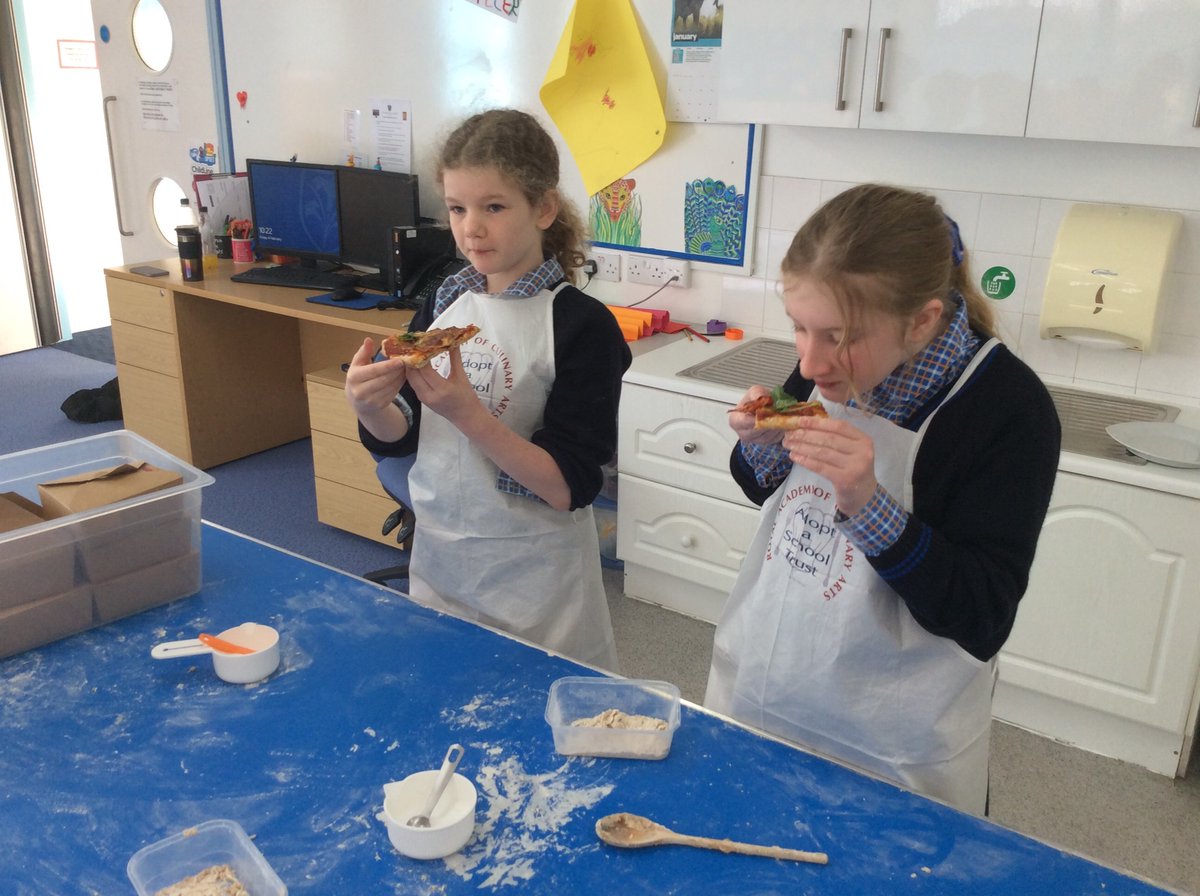 StMargs_Year5's tweet photo. 5W taste testing pizza! They are now experts for next week. #StMargsDT https://t.co/atpMcnU3zS