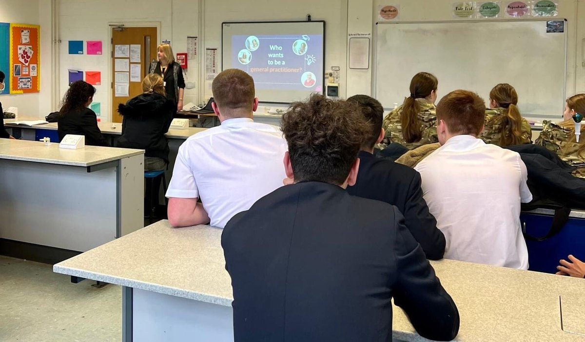 KirkhamGrammar's tweet photo. 1/2 Yesterday afternoon, some of our @KirkhamGrammar Fourth Year to Lower Sixth Form attended a talk by a local GP. Dr Rees has worked as a GP in Blackpool since 1991 and is now also the GP Training Programme Director for Blackpool, Wyre and Fylde. She delivered an interactive… https://t.co/xxwHANby15