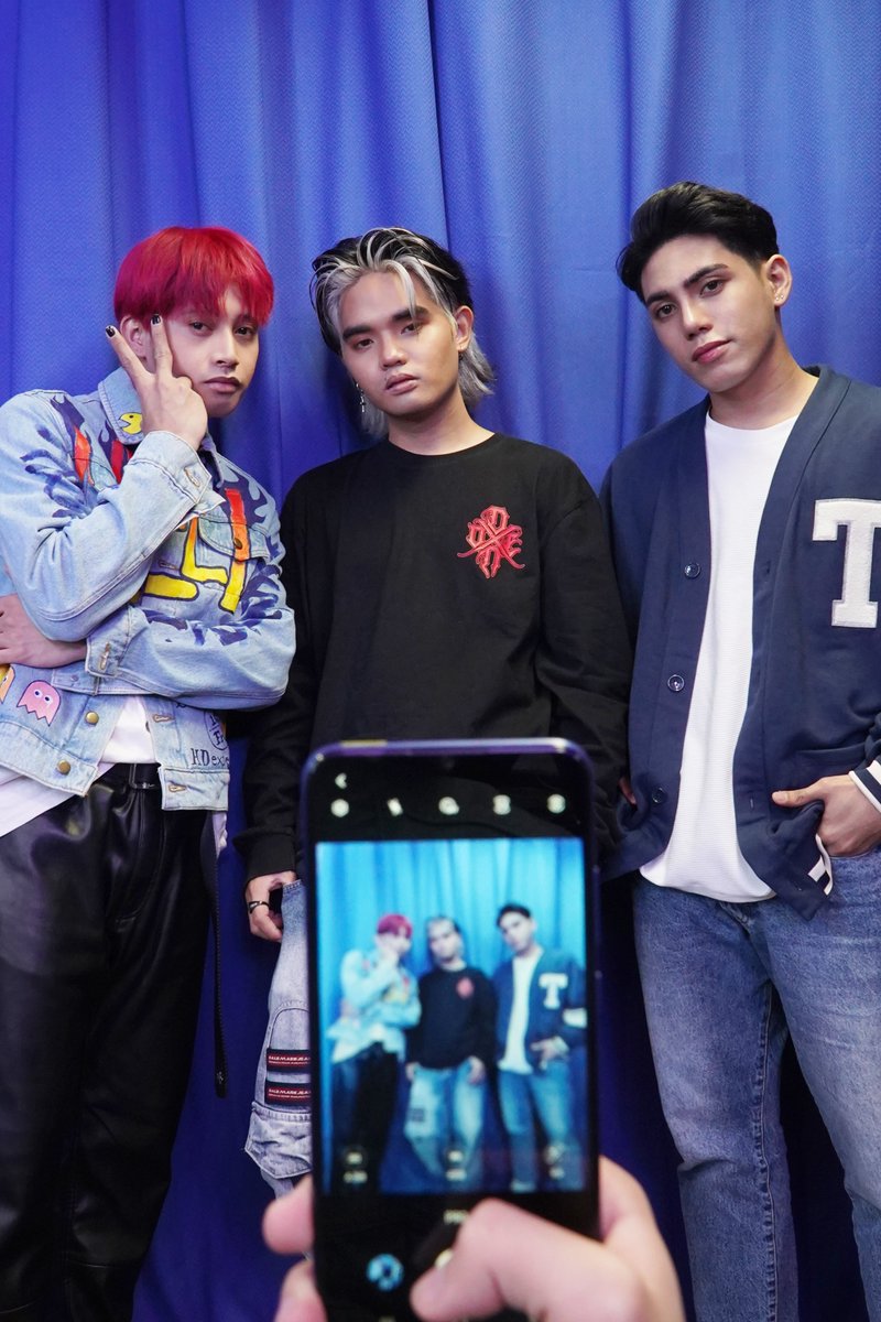 SB19Official's tweet photo. Let's start this year with the right mindset and focus on our goals. We're ready to capture more awesome moments with our new phone, the @SamsungPH #GalaxyA03!

#SB19 #TeamGalaxy #Samsung https://t.co/47QC8SnpOc