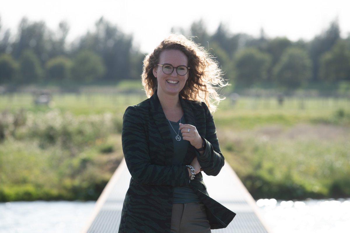 Begin januari is Ingrid van Zimmeren gestart als projectleider van de business case ‘Ontwikkelaanbod Zuid-Hollandse Delta’ in de programmalijn Arbeidsmarkt &amp; Onderwijs. De projectleider heeft een duidelijke ambitie. Lees verder: lnkd.in/e9kQtk3G