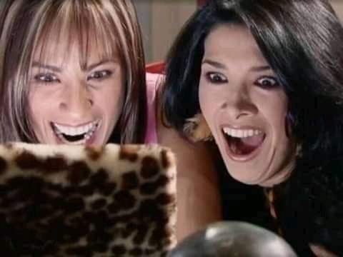 Mi amix y yo viendo las escenas +18 en #Atravesdemiventana