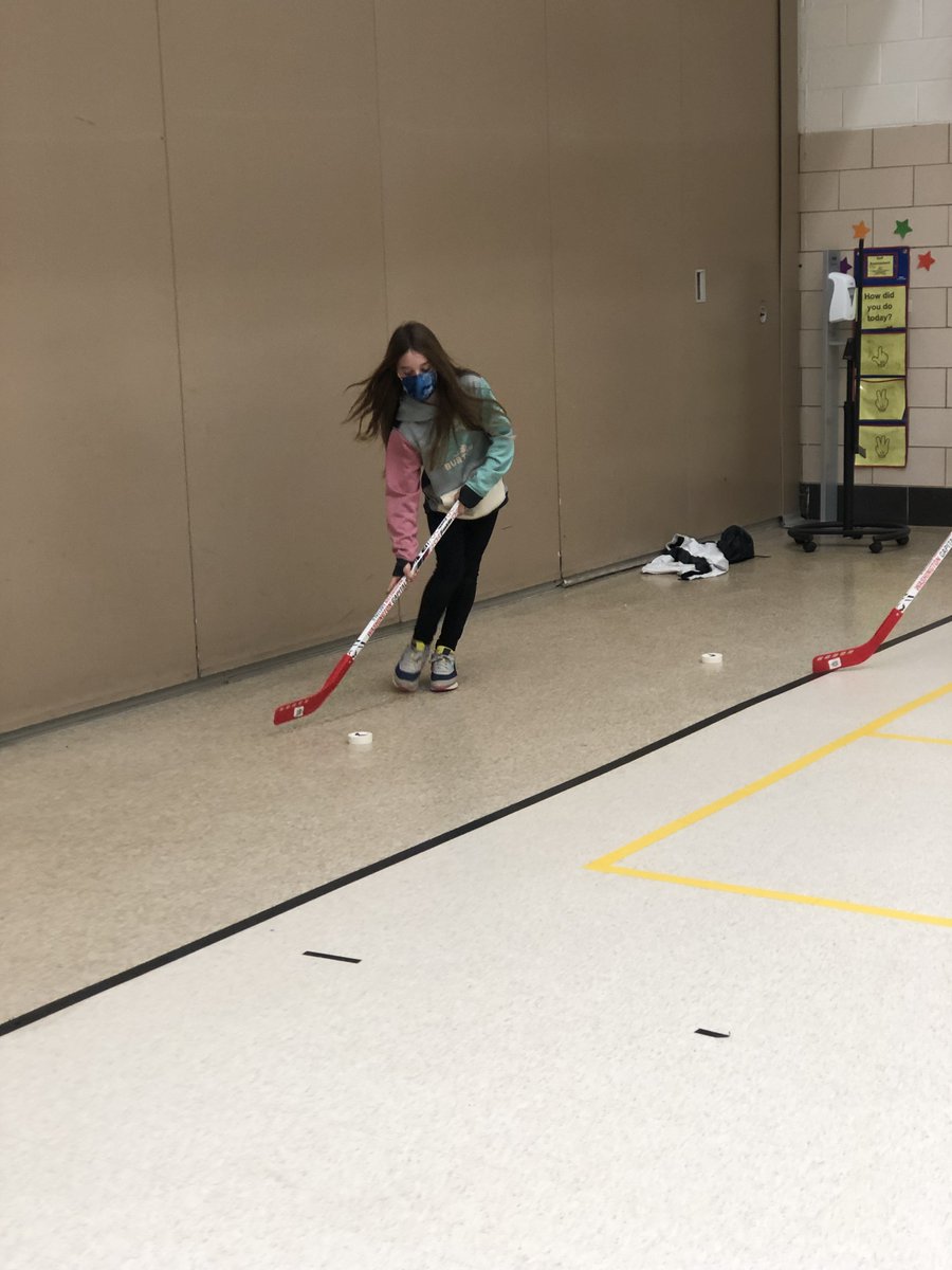 mbcorey's tweet photo. Let the games begin! Some fun winter Olympic stations in PE!@BodkinAACPS #AACPSAwesome https://t.co/YtGRa60YfM