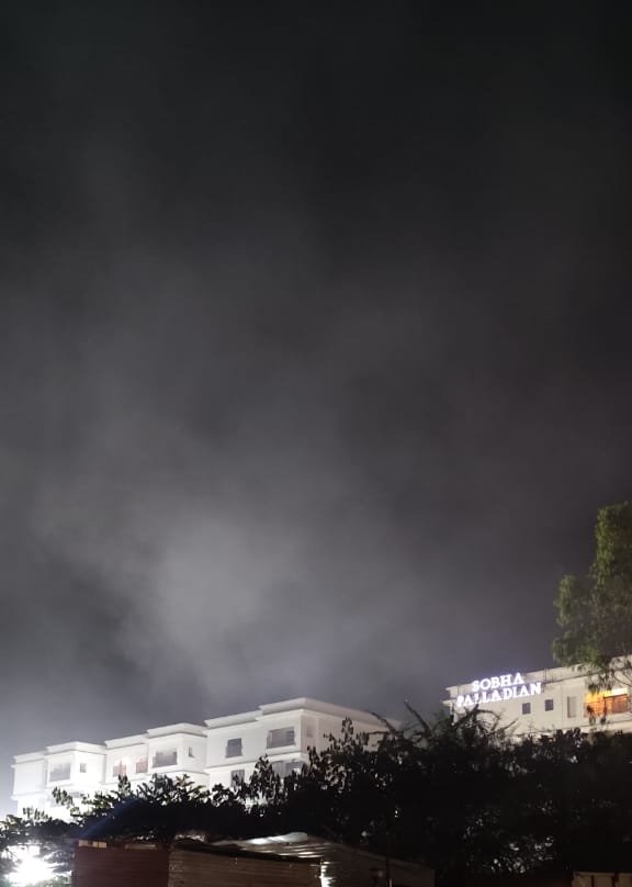 Garbage being burnt by <a href="/HALHQBLR/">HAL</a> near Yemalur junction. Thick smoke has engulfed  complete neighborhood. Even with windows closed, can smell it. Extreme level of air pollution. HAL, this needs to stop #bangalore <a href="/BBMPCOMM/">Maheshwar Rao.M, IAS</a> <a href="/WFRising/">Whitefield Rising</a> <a href="/marathallips/">ಮಾರತ್ತಹಳ್ಳಿ ಪೊಲೀಸ್ ಠಾಣೆ Marathally police station</a> #TOIcitizenreporter <a href="/timesofindia/">The Times Of India</a>