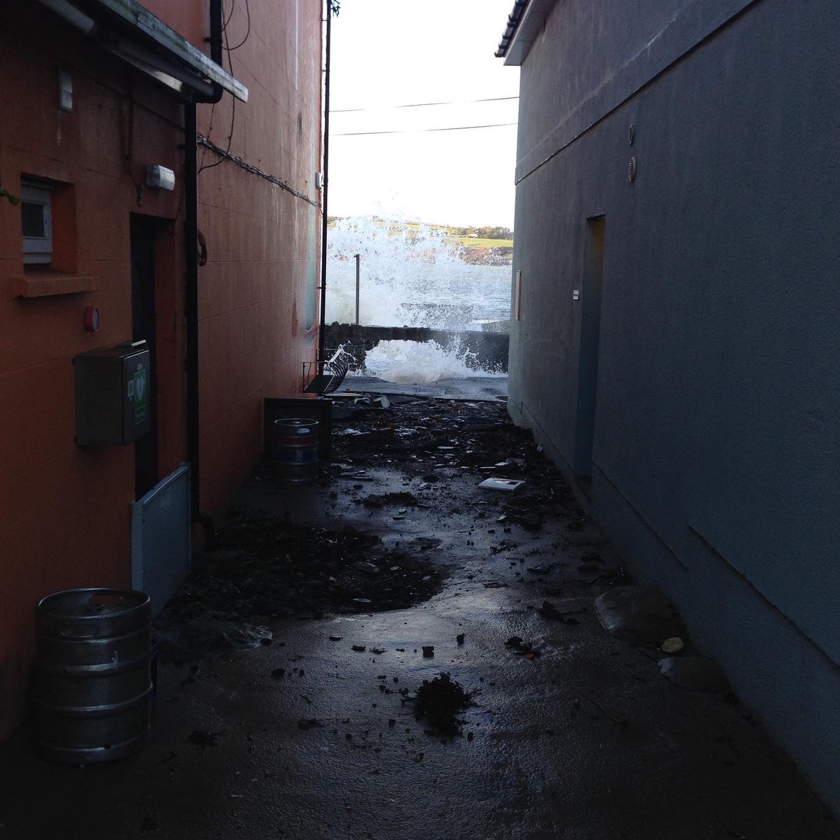 8 years ago today.. squeaky bum time as the road collapse came very close to Ireland’s most beautiful pub.👍🇮🇪🤞#wildatlanticway #kinsale #cork #squeaky