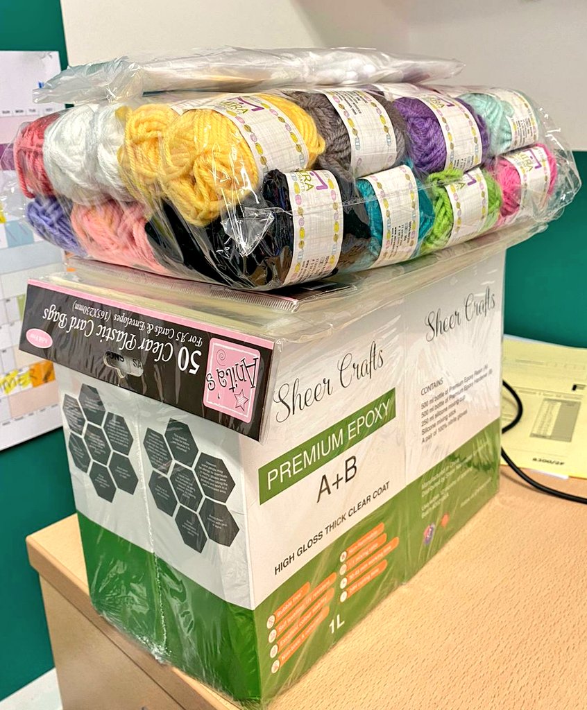 _MrsLake's tweet image. New stock arriving for our #BeHapi Enterprise group 🙂
💕Valentines sale coming up next week with prices between £2 - £4.
💕Anonymous delivery available.
💕See @MissDewey4 and the Enterprise Team for more details or to place an order.
#Enterprise #believeinyourbest #teamwork