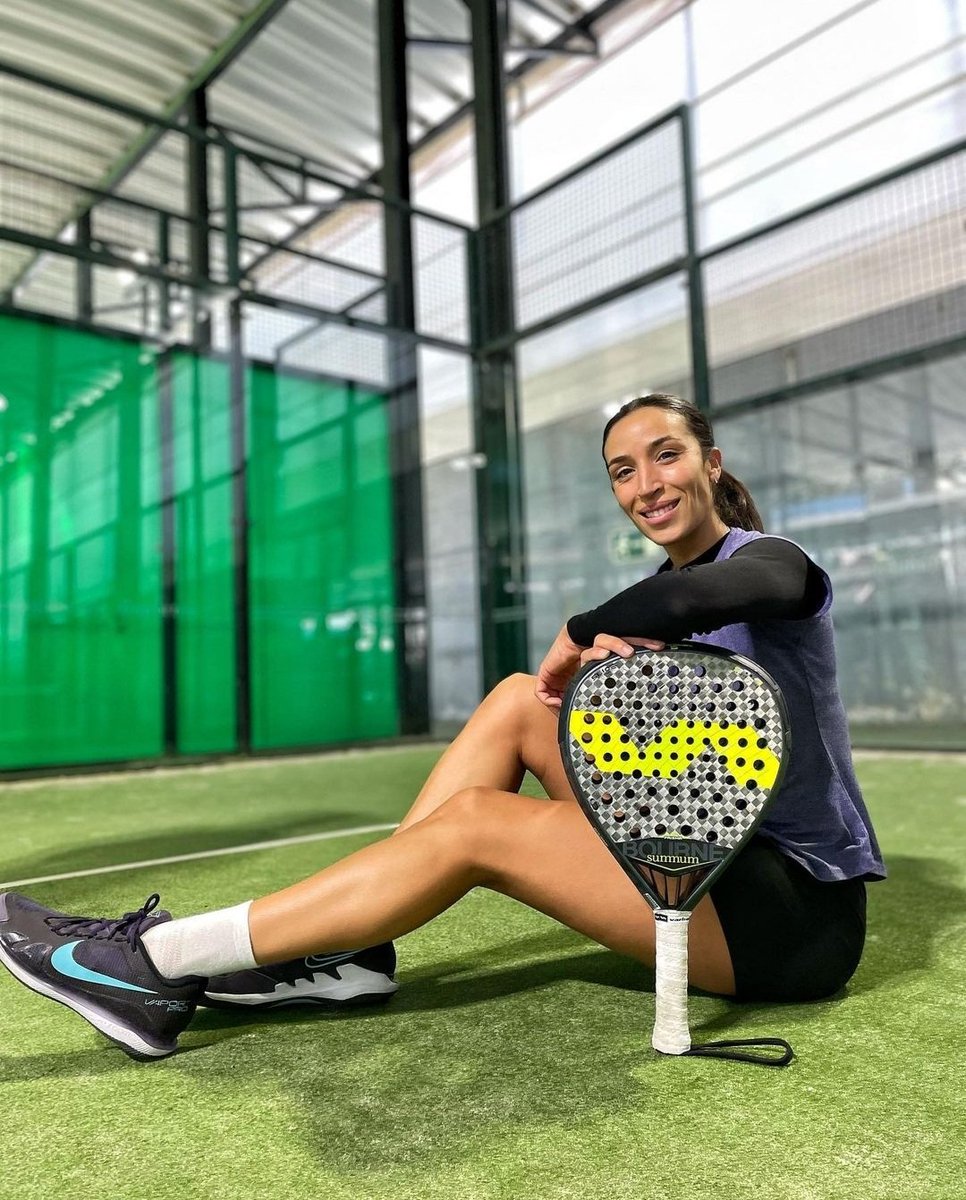 laguiadelpadel's tweet photo. 🎾 El @VARLIONBRAND team a nivel mundial es gigante en cuanto a calidad y cantidad de jugadores. Estos son algunos de sus integrantes ⤵️

🎓 Mike Yanguas.
🎓 Vero Virseda.
🎓 @victor00ruiz.
🎓 @AnnaCortiles.
🎓 @jesscastello_.
🎓 @i_zarati.
🎓 @ivanxo_padel.
🎓 @ArisPatiniotis. https://t.co/pEh9Jw7AeF