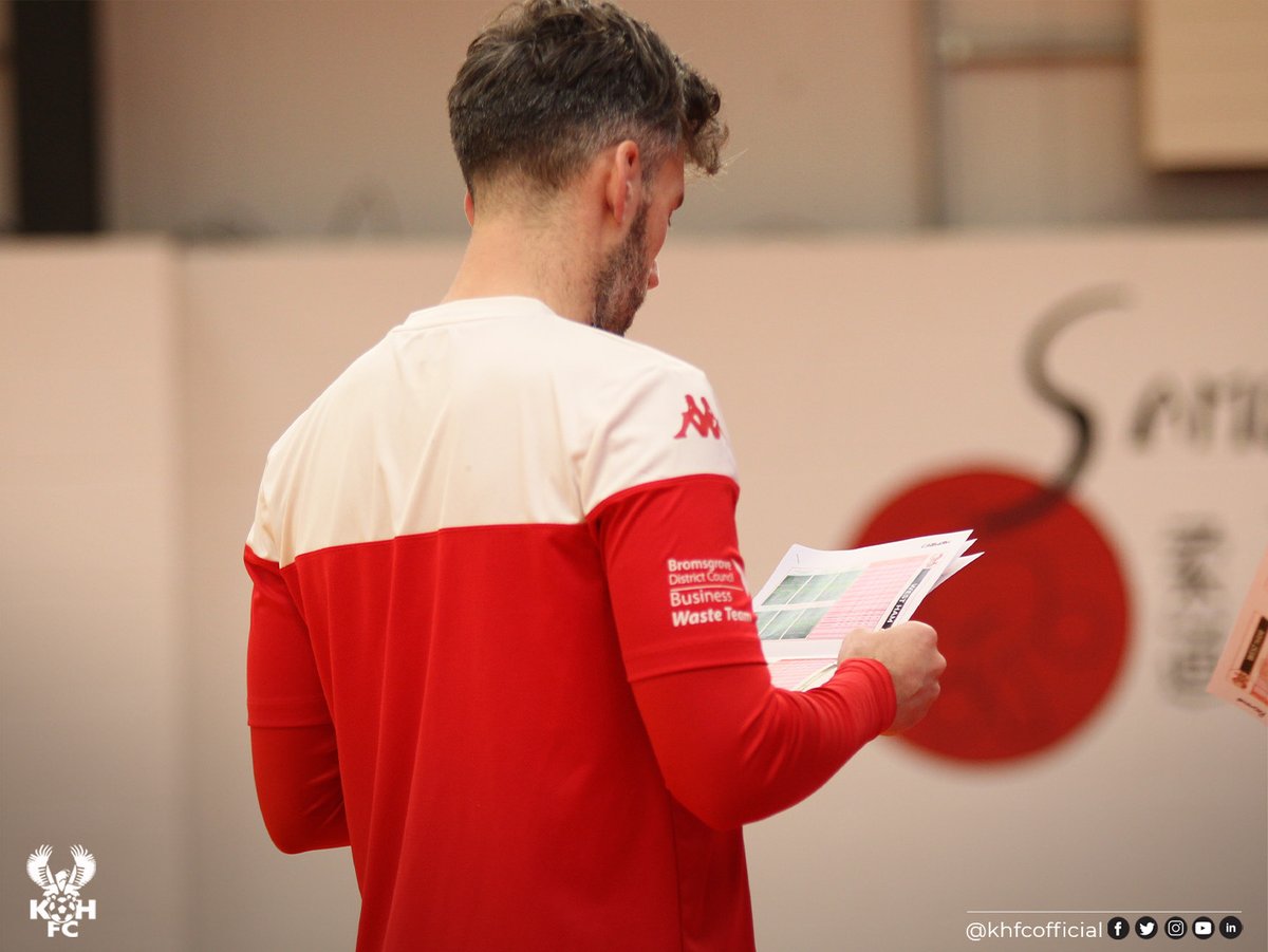 khfcofficial's tweet photo. 📚 𝘏𝘰𝘮𝘦𝘸𝘰𝘳𝘬 𝘵𝘪𝘮𝘦 📚

❤🦅 #Harriers #COYR https://t.co/QqY9ckQIDA