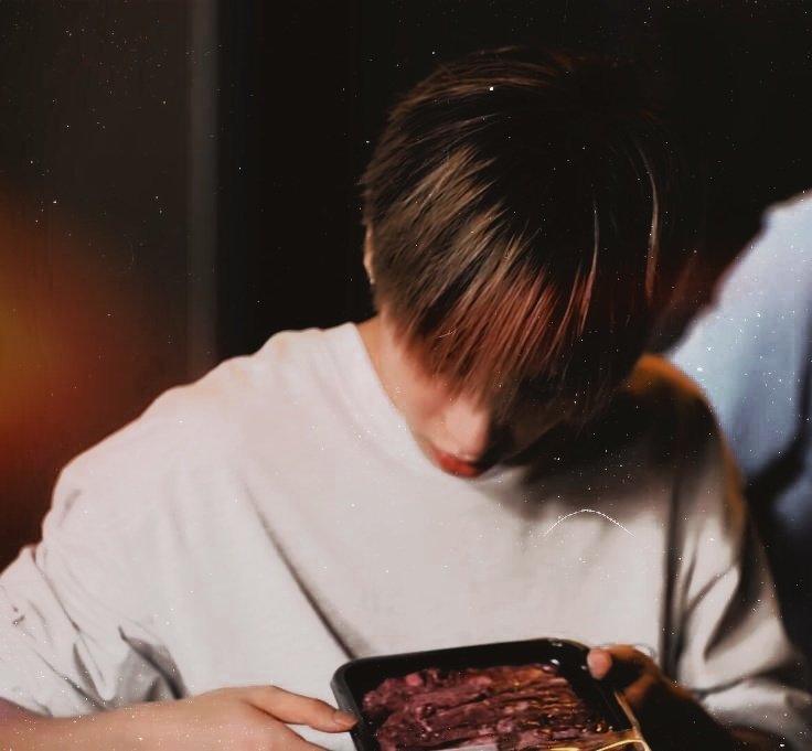 be the happiest person alive<3

#OurGoldenVoiceTaehyun 
#태현이의_21번째_겨울여행