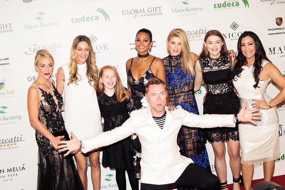 GlobalGiftFound's tweet image. The Global Gift Foundation partnered with Ronan Keating in 2016 and for 3 years they were holding golf tournaments, gala dinners and acoustic concerts where pop star @rokeating @RKGolfSeries sang and played golf in favor of the @MarieKeating and @GlobalGiftFound