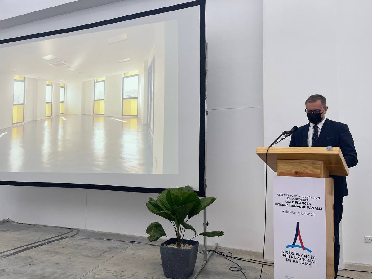 scazebonne's tweet image. Je suis particulièrement honorée de participer à l’#inauguration du Lycée français international de #Panamá en présence de la Ministre de l’Éducation nationale, de l’Ambassadeur de 🇫🇷, du sénateur @OlivierCadic, du directeur de l’@aefeinfo et du Président de la @FAPEEinfo 🇵🇦🇫🇷