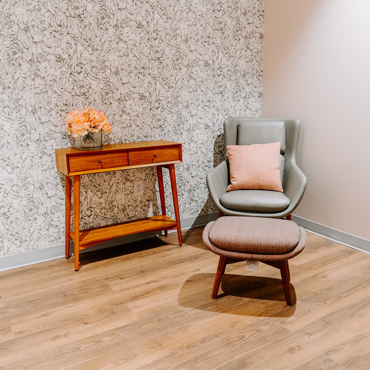 The Club at Crosspoint is committed to supporting working mothers and happy to offer this calm, private Mothers' Suite. Bring balance back to your life here at The Club. #Coworking #WorkingMom #MomsWhoWork #BusyMom #Indianapolis #NowOpen #IndianapolisCoworking