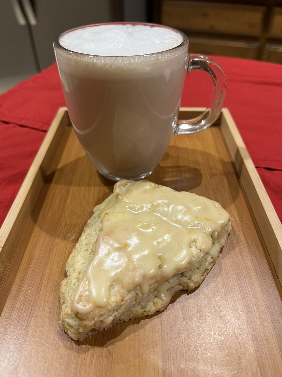 MrsPortillo_TES's tweet photo. Portillo &amp; Co Treats would like to donate 10 boxes of “Hot Cocoa Bombs” or “Orange Scones” to any @TimberlineNews staff ❤️💙🐾 #BeKindtoOneAnother #teachersarethebest https://t.co/gxpU9FrgUM