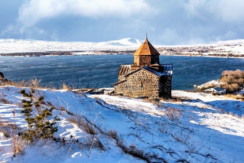 JemmaGyunashyan's tweet photo. #Sevanavank #monastery is located on the peninsula of #Lake #Sevan. The first #church of the monastery was built by Gregory the Illuminator in 305.
#Armenia https://t.co/kIKiSGCSUA