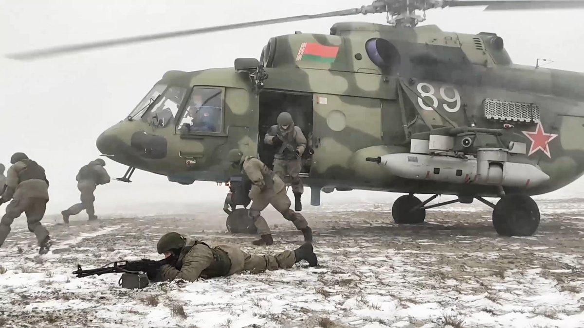 markWeb69983498's tweet photo. https://t.co/ILkgmsscqs
Russia and Belarus latest Live Fire War Game - largest yet https://t.co/ibPft0CfKj