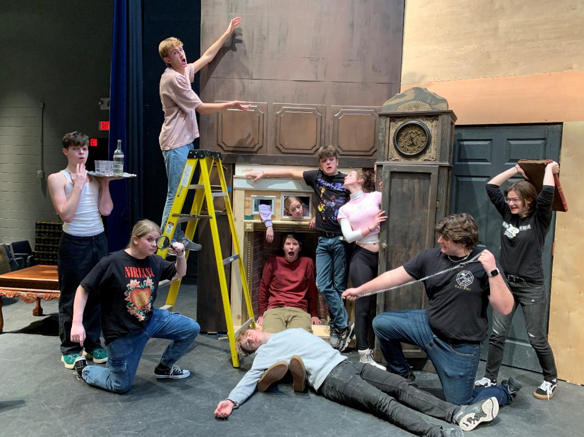 To reserve tickets, call the box office line at 892-3999, extension 2400. Shows are scheduled Feb. 10 to 13 at Ray-Pec High School.
conta.cc/3L7HHVr