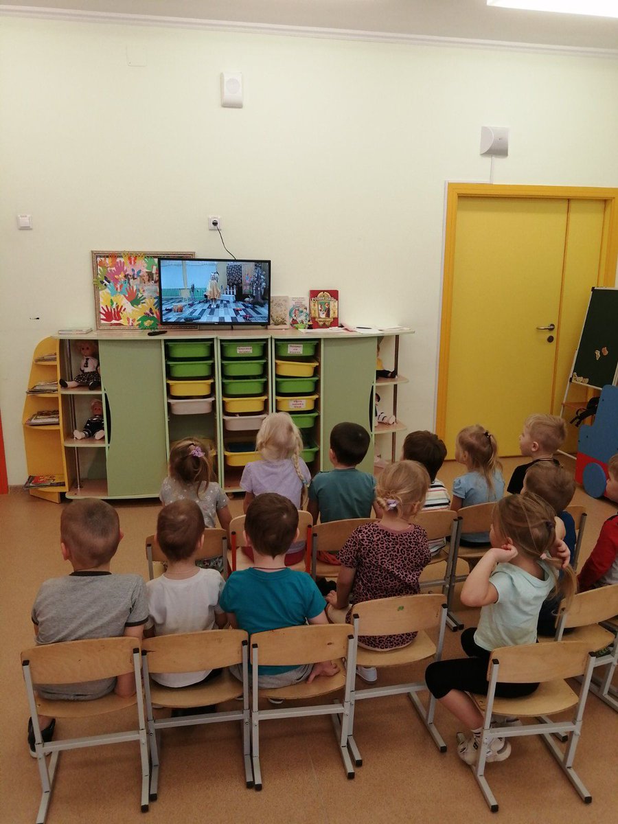 В рамках национального проекта "Образование" воспитанники посещающие дополнительную общеобразовательную программу художественной направленности (театральная студия "Ключик"🔑🔑🔑) , подготовили видеоролик театральной постановки "Репка на новый лад". Спасибо Вам театралы!!!