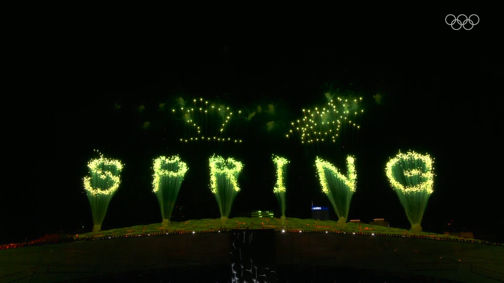 オリンピック 開会式 が始まりました カウントダウンの美しい映像 そして 立春 Spring の花火が 開会式の始まりを告げました 北京22 T Co Ojigtfuhwa Twitter