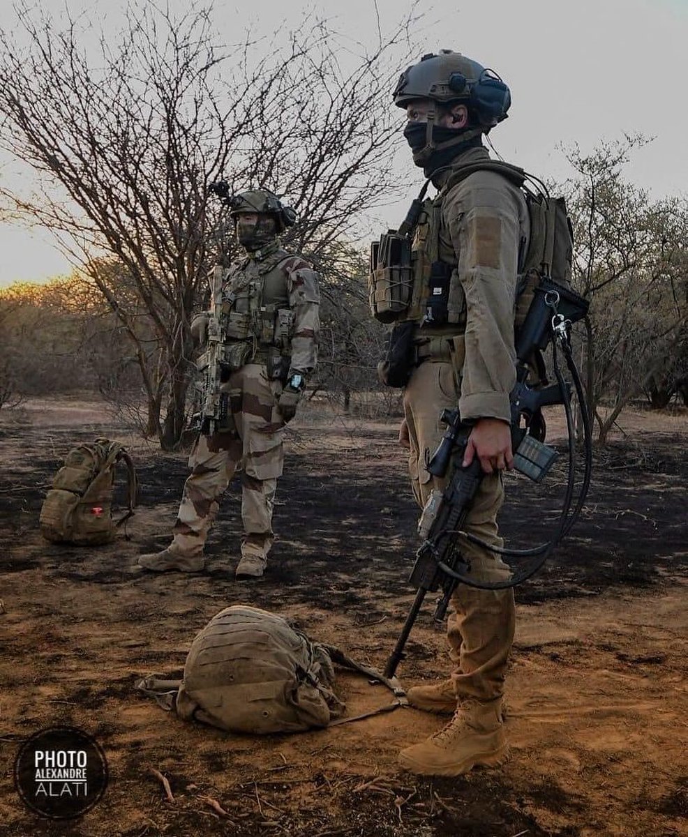 top_force's tweet photo. #Sahel #Barkhane #TaskForceTakuba #TaskForceSabre #TaskForceCobra #TaskForceSpartan #TaskForceFalco #3D #Reaper #Mirage2000 #EIGS #RVIM neutralisation Djihadistes &amp; GAT Victoire, défaite : surtout, ne pas hurler avec les loups https://t.co/lelYOaGyDZ https://t.co/w9ks1bnToA