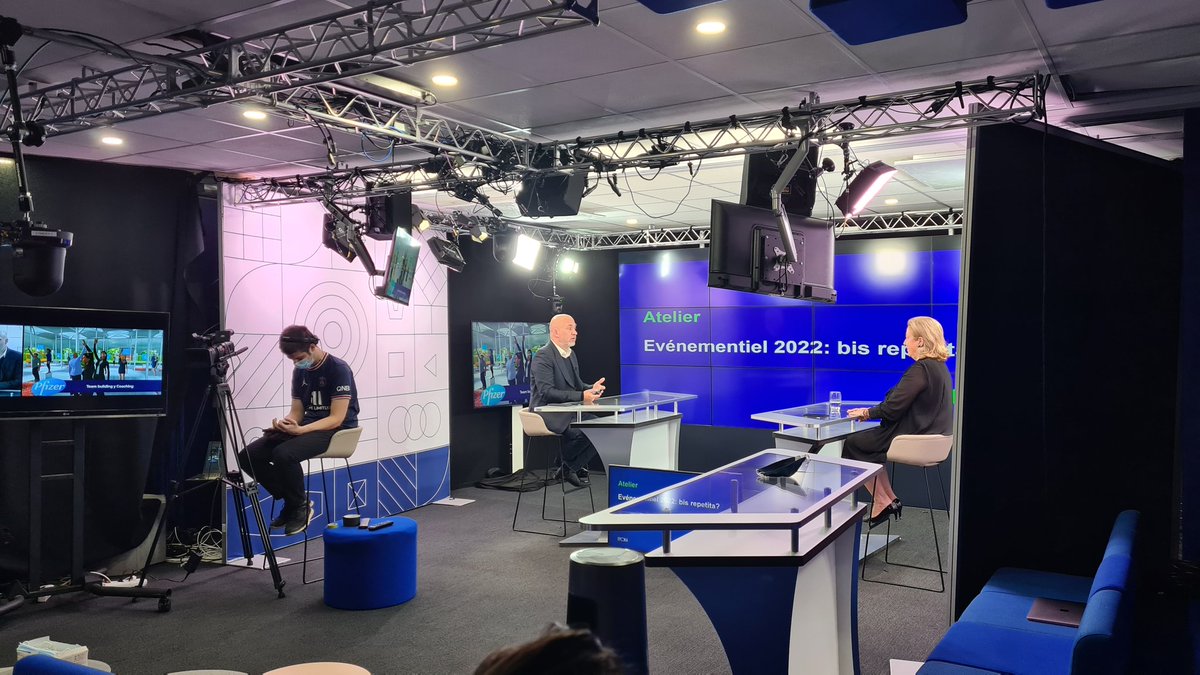 LorcaBg's tweet photo. L'événement hybride, un indispensable ?  L'événementiel en 2022 avec @epoka_agency
#event #communication #evenement #DigitalTransformation #digital #bisrepetita https://t.co/Lv4SFx60jV