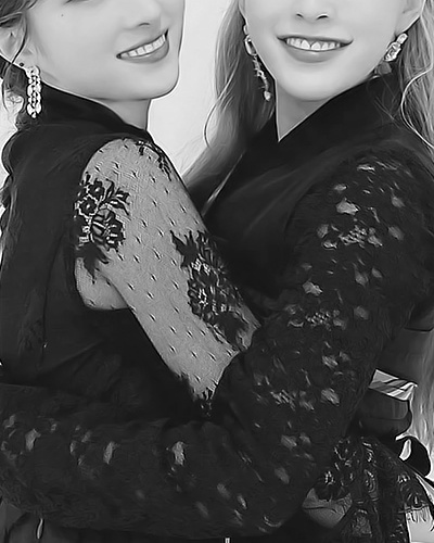 S94AK's tweet photo. 🎂 𝑯𝒂𝒑𝒑𝒚 𝑩𝒊𝒓𝒕𝒉𝒅𝒂𝒚  —  to my especiɑl person ♡ ilysm bɑbe ✨ @G39HY https://t.co/X0sVxeoB4N