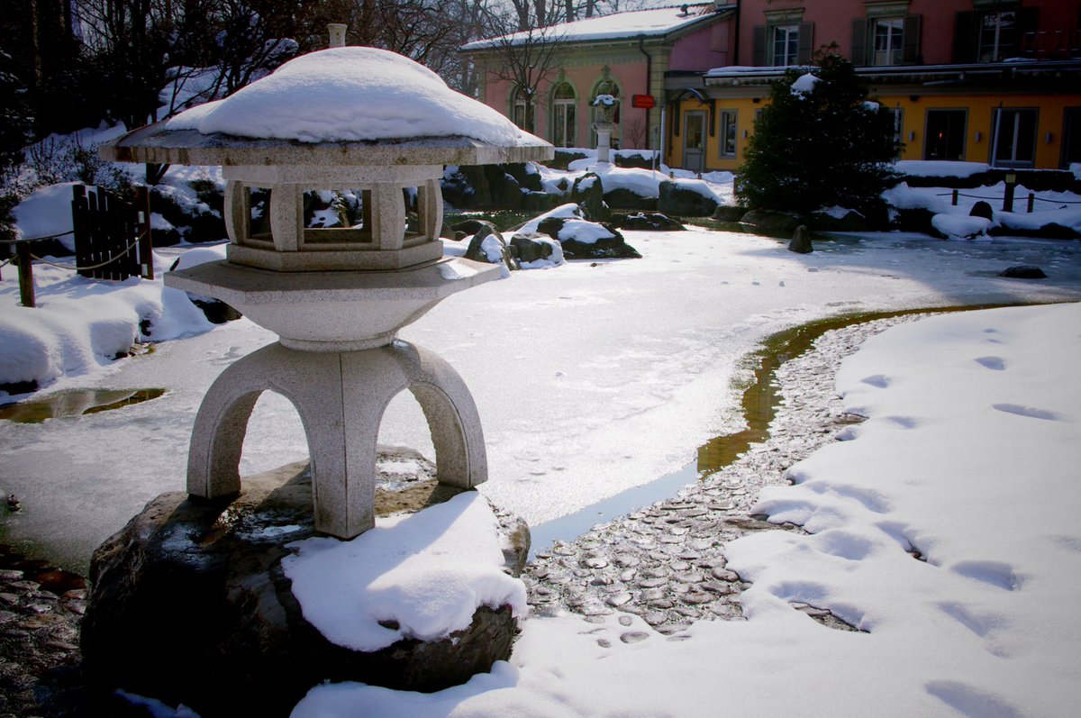 インターラーケンで見つけた日本庭園🇨🇭 姉妹都市である大津市からの贈り物だそうです☺️