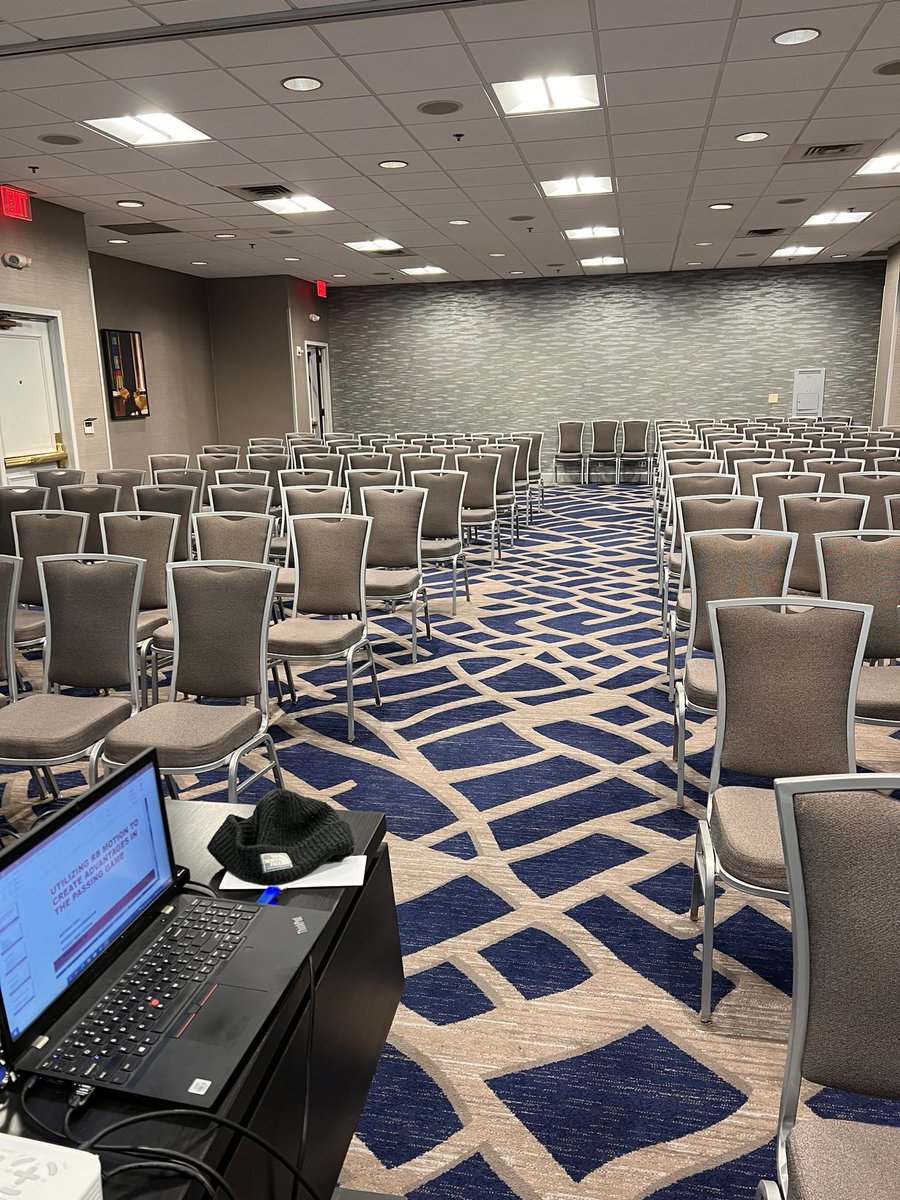 Coach Antonio Hall tweet media