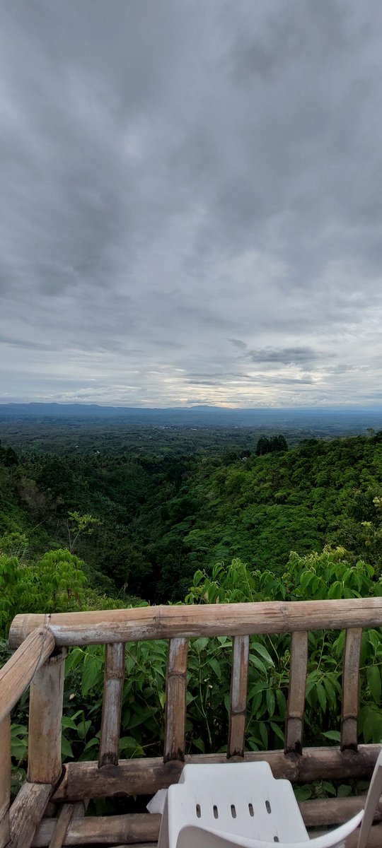 Prince41964417's tweet photo. Kay wala signal ganiha didto. Maganda at malamig dito. First time ko.😇 https://t.co/txW5i8qsZN