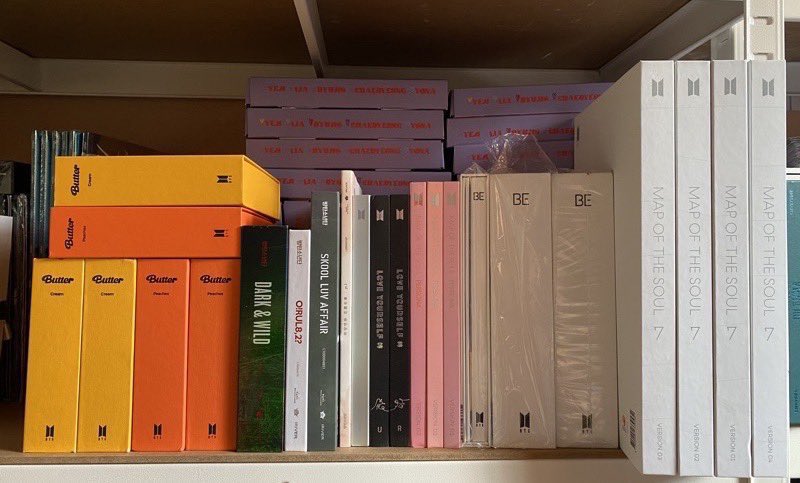 Moonchild_kShop's tweet photo. ✨SEALED ALBUM OF YOUR CHOICE GIVEAWAY✨

— follow us + @momopromotes (🔔)
— like &amp; rt
— comment desired album 

*must be willing to shoulder delivery fee

ends in 48hrs https://t.co/Lr6EI6uRSQ
