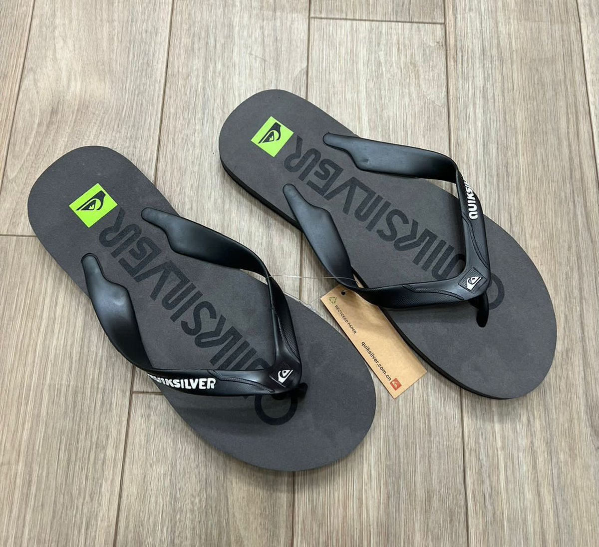 dedivar_'s tweet photo. Slippers for 23,000/=
Sizes (40,41,42,43,44,45)
CONTACT US;-
Whatsapp-0717673355 https://t.co/bXPjeQ2JJR
