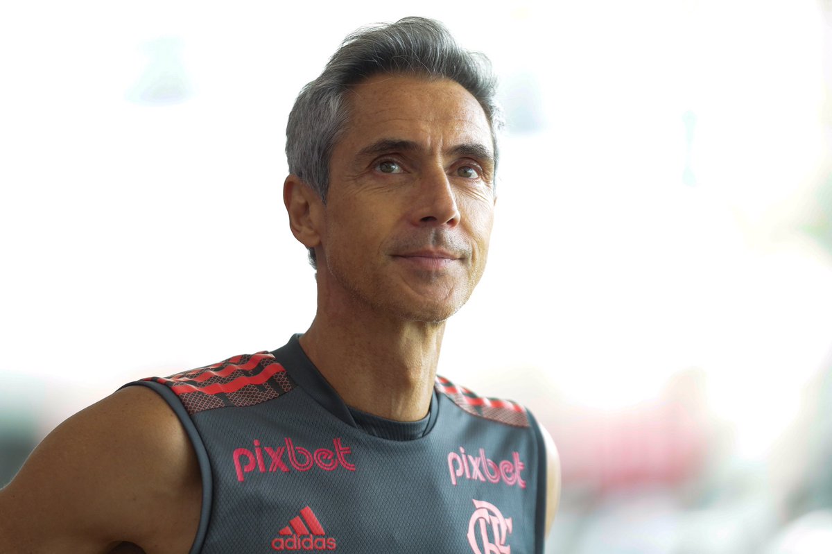 Flamengo's tweet photo. Bom dia, Nação! O Mengão iniciou mais um dia de trabalho no Ninho do Urubu com atividades na academia. 💪🆙 #VamosFlamengo 

📸: @gilvandesouza9 /CRF https://t.co/NbMpT3hPzJ