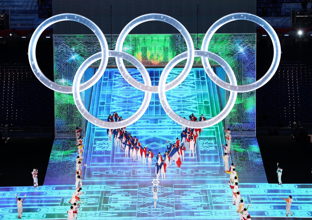 ELLE EST LÀ NOTRE EQUIPE DE FRANCE 🇫🇷

Avec le V de #LaVictoireEnFace 👊

#AllezLesBleus #Pekin2022