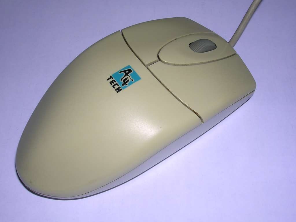 Multiplayer_TV's tweet image. 🕹 #MultiplayerRetro&apos;da bugün...

Hayatında hiç bu mausu kullanmamış olan var mı? 🖱