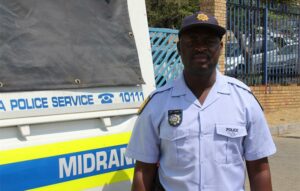 MidrandReporter's tweet photo. The Midrand Police Station warns residents of the rise in common robberies in the Noordwyk area.

https://t.co/xKeV5LF5bH https://t.co/imKSkn7qBP